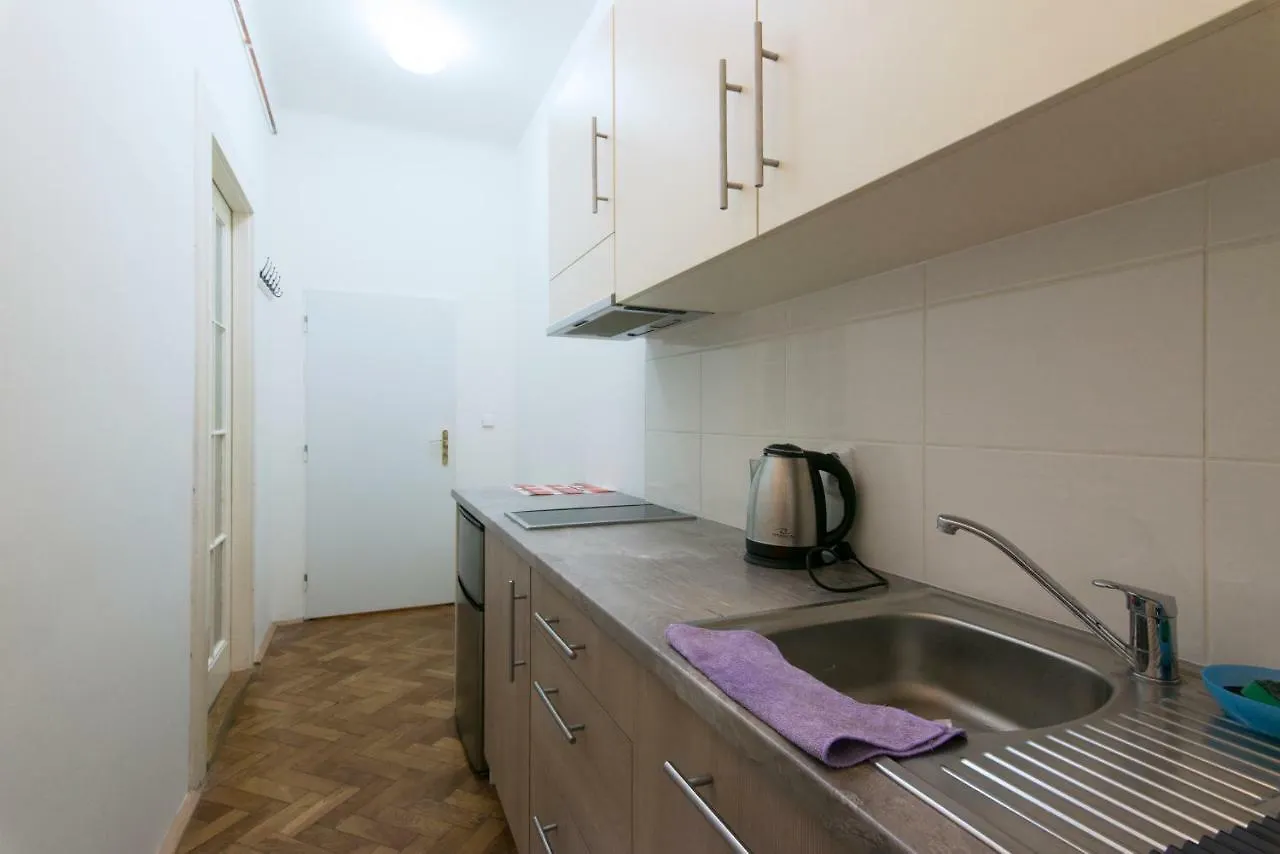 Krakovska Apartments - Wenceslas Square Prague