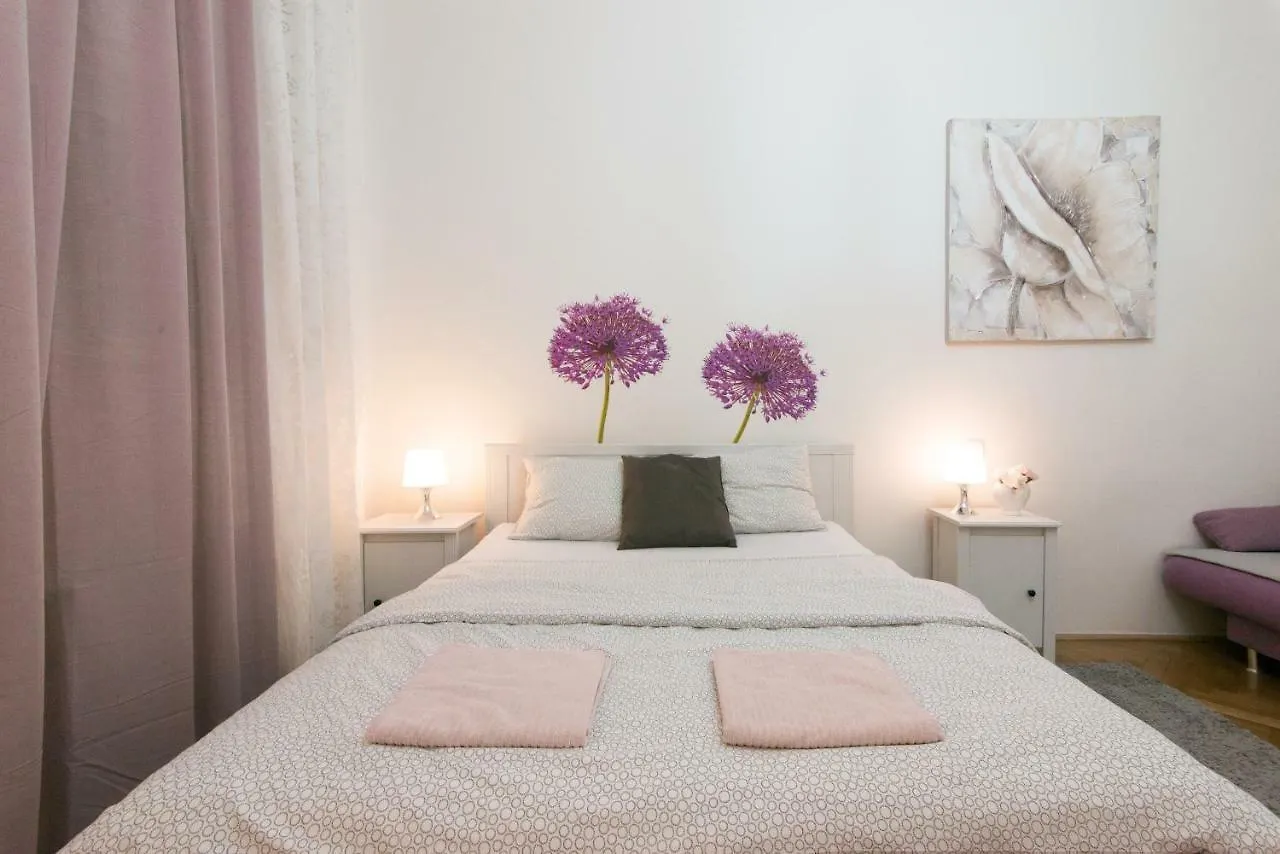 Krakovska Apartments - Wenceslas Square Prague